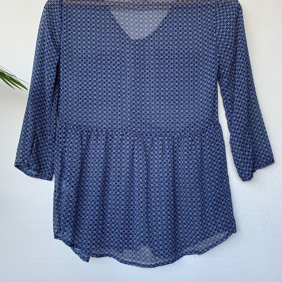 COPY - XS, Mossimo, blue retro floral print sheer top - Picture 7 of 11